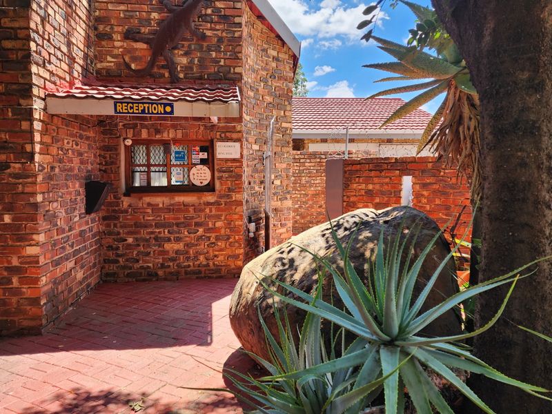 GUESTHOUSE & RENTAL PROPERTY INVESTMENT  - Photo 2