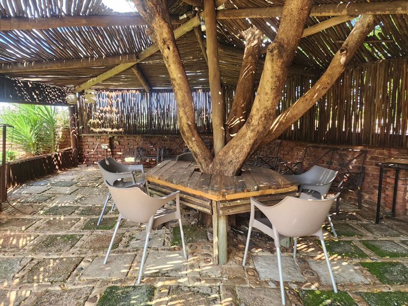 GUESTHOUSE & RENTAL PROPERTY INVESTMENT  - Photo 6