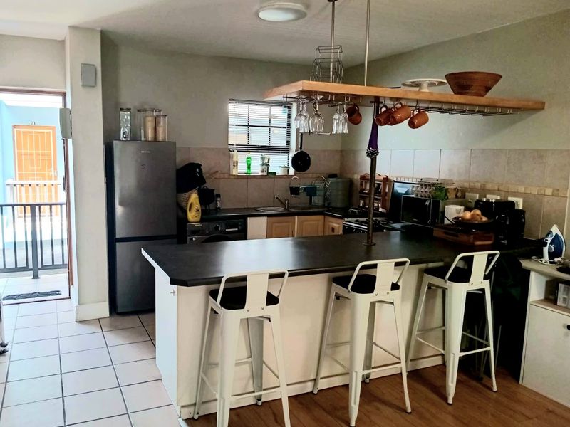 Secure and Well Located Two Bedroom Apartment - Photo 7