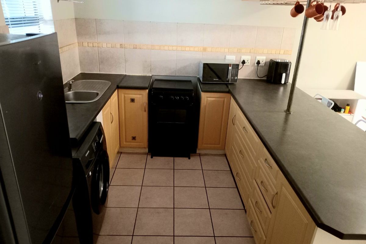 Secure and Well Located Two Bedroom Apartment - Photo 5