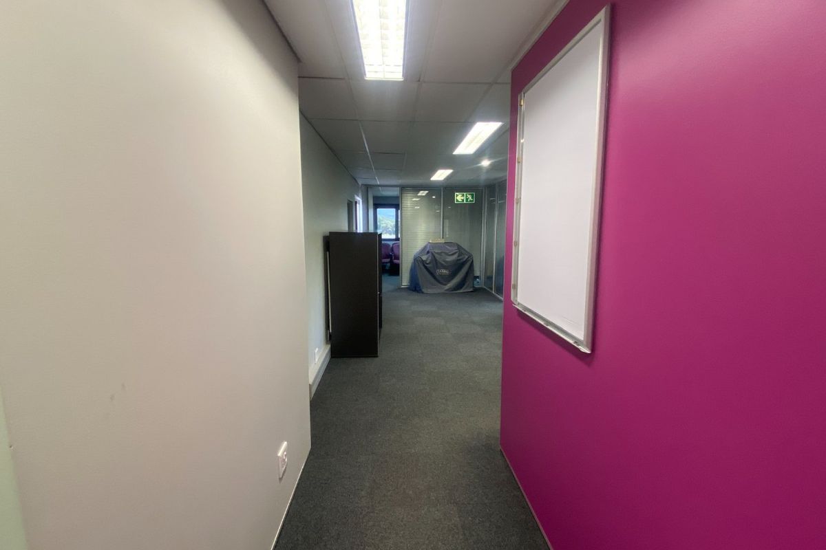 266m2 Commercial Space to Let in Pinelands  - Photo 5