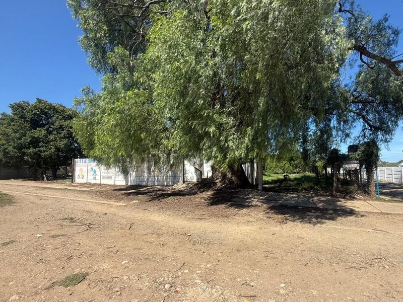 COMMERCIAL VACANT LAND IN CENTRAL UITENHAGE, EASTERN CAPE - Photo 8