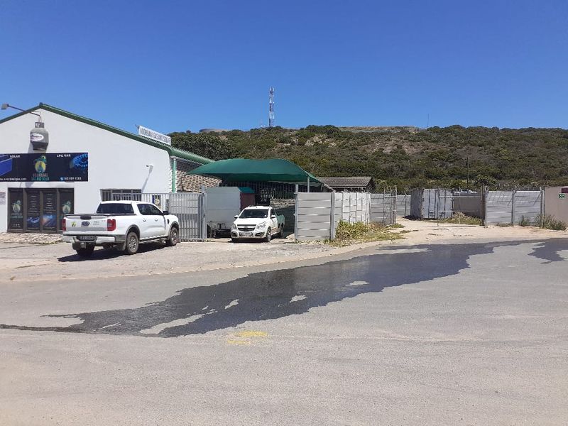 Income-Generating Commercial Property in Voorbaai – Tenanted Investment Opportunity - Photo 4