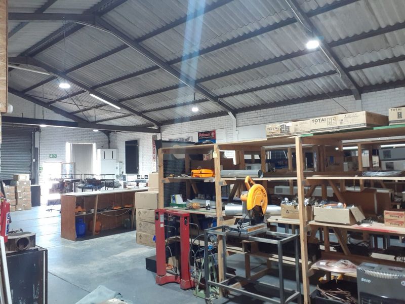 Income-Generating Commercial Property in Voorbaai – Tenanted Investment Opportunity - Photo 6