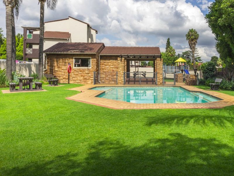 2 Bed Apartment in Eden Glen for Sale - Photo 2