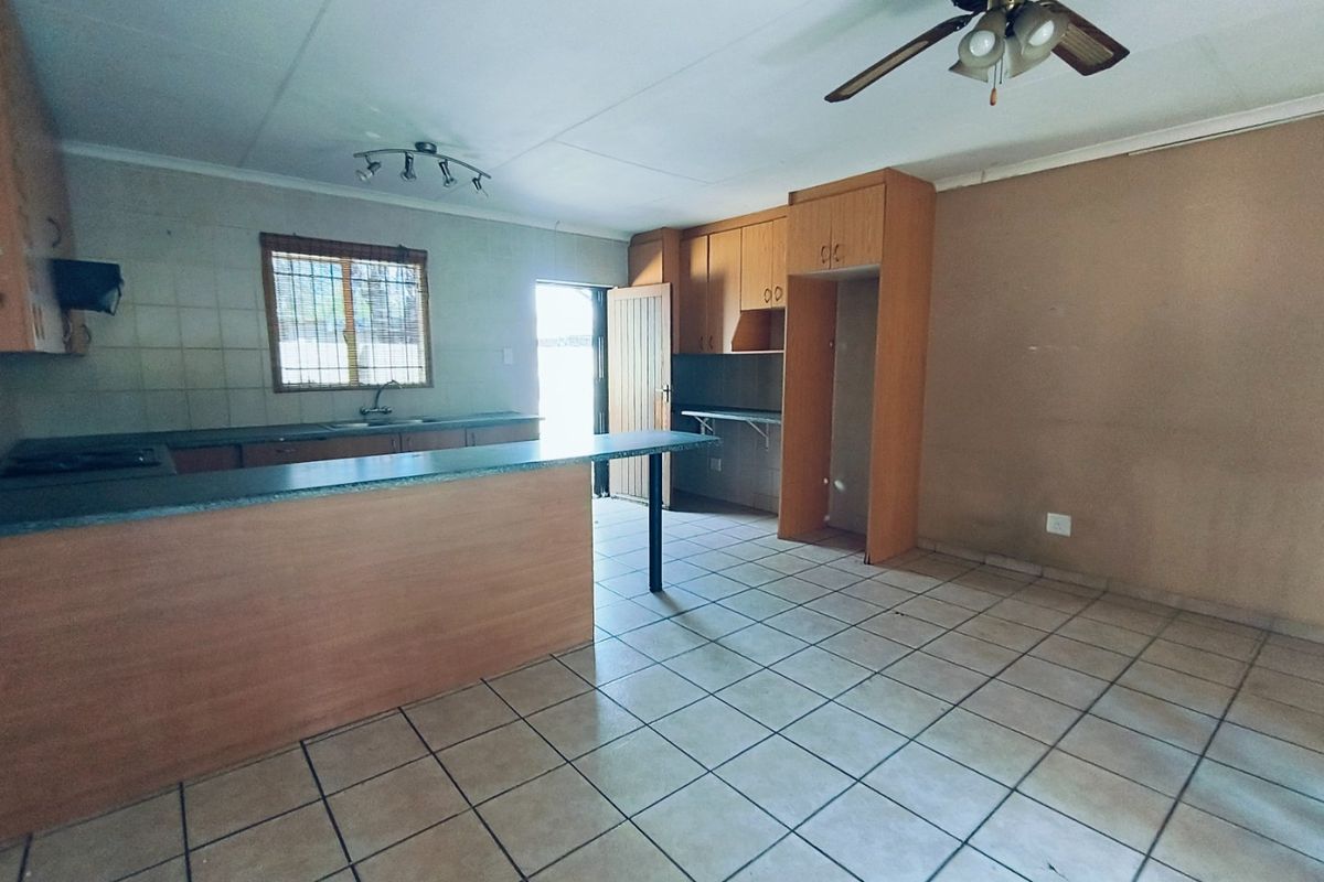 Townhouse for Sale – Albermarle Never to be Repeated Price!! - Photo 2