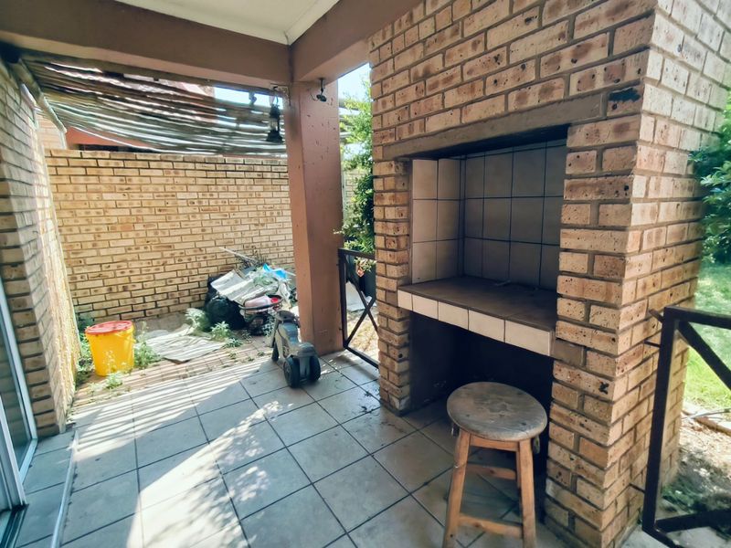 Townhouse for Sale – Albermarle Never to be Repeated Price!! - Photo 10