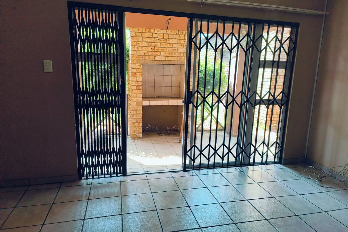 Townhouse for Sale – Albermarle Never to be Repeated Price!! - Photo 3