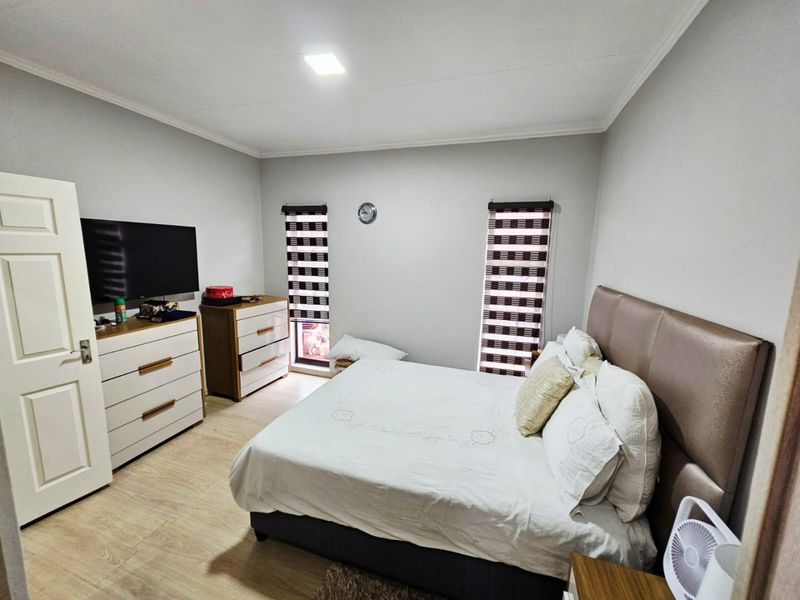 A Beautiful 3 bedroom 2 bathroom house for sale in Monavoni - Photo 5