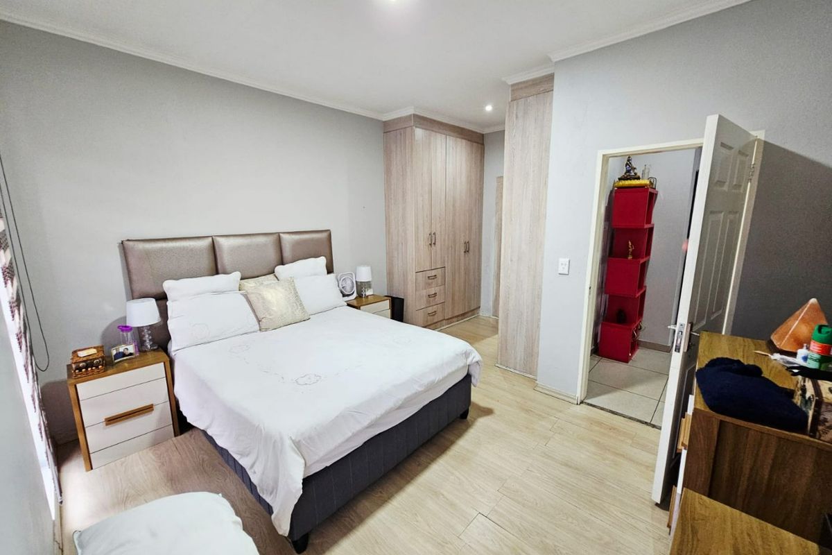 A Beautiful 3 bedroom 2 bathroom house for sale in Monavoni - Photo 3