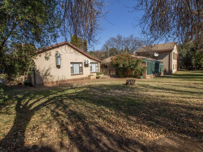 A Rare Find in Knoppieslaagte – Tranquil Country Living Meets Versatile Investment Potential - Photo 10