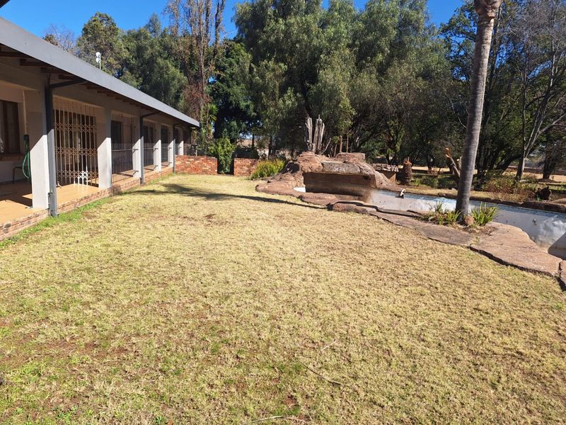 A Rare Find in Knoppieslaagte – Tranquil Country Living Meets Versatile Investment Potential - Photo 8
