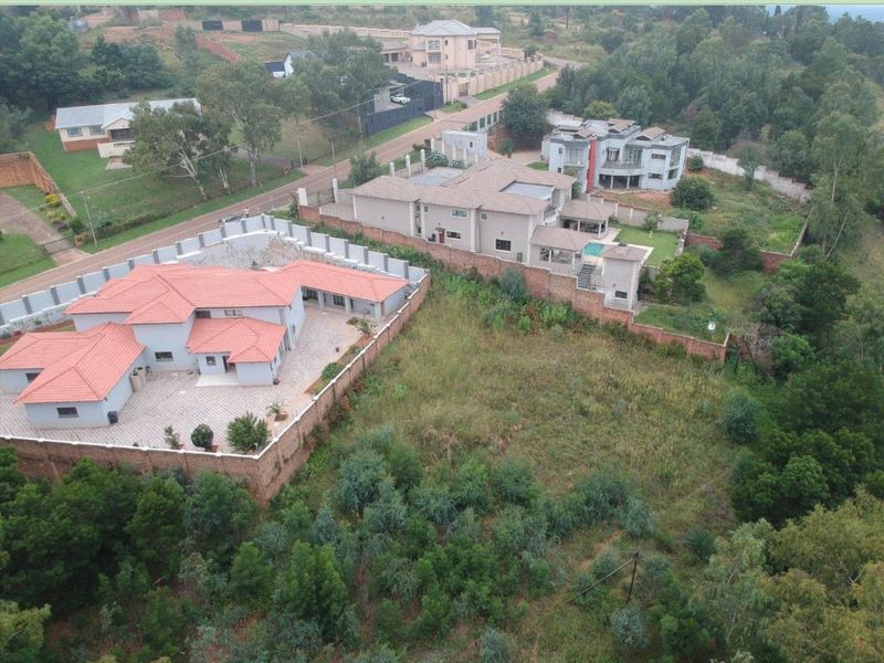 Large 1792m2 Vacant Stand in Waterkloof Heights - Photo 4