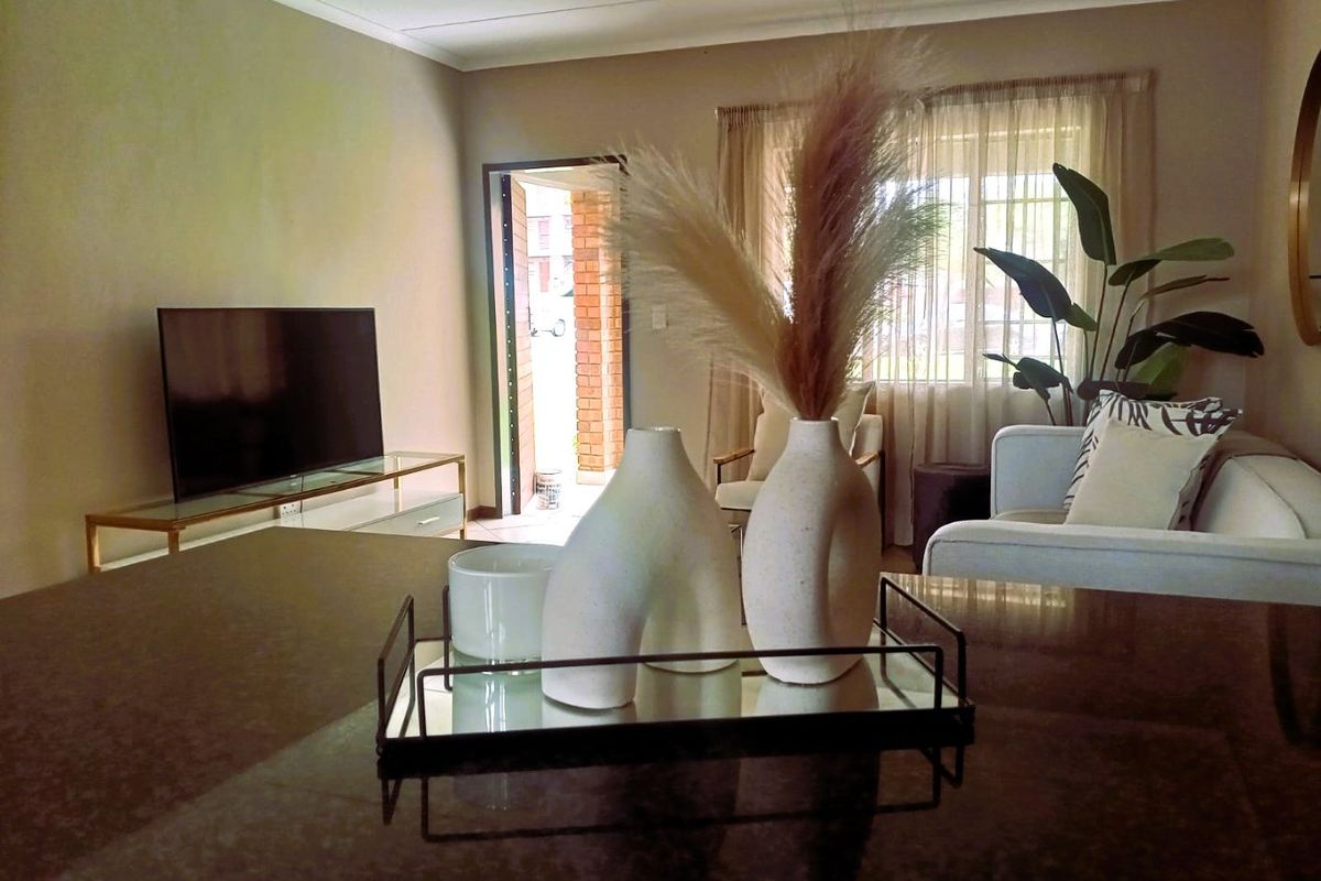 2 Bed Apartment in Sagewood for Sale - Photo 4