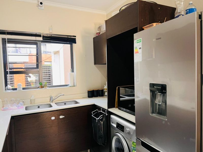 3 Bedroom, 2 Bathroom Garden Unit for Sale  - Photo 5