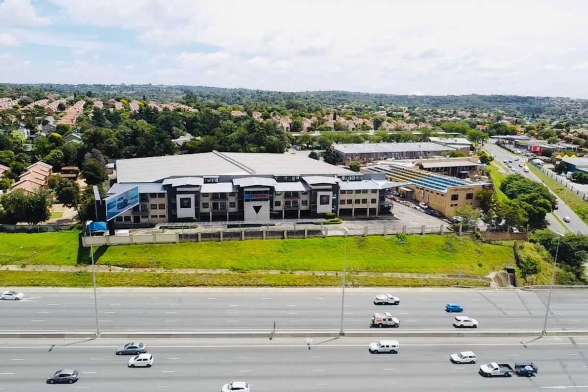 Prime Industrial Property to Let | Strijdompark, Randburg - Photo 4