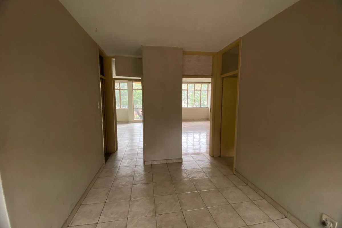 2 Bedroom Apartment in Sunnyside - Photo 3