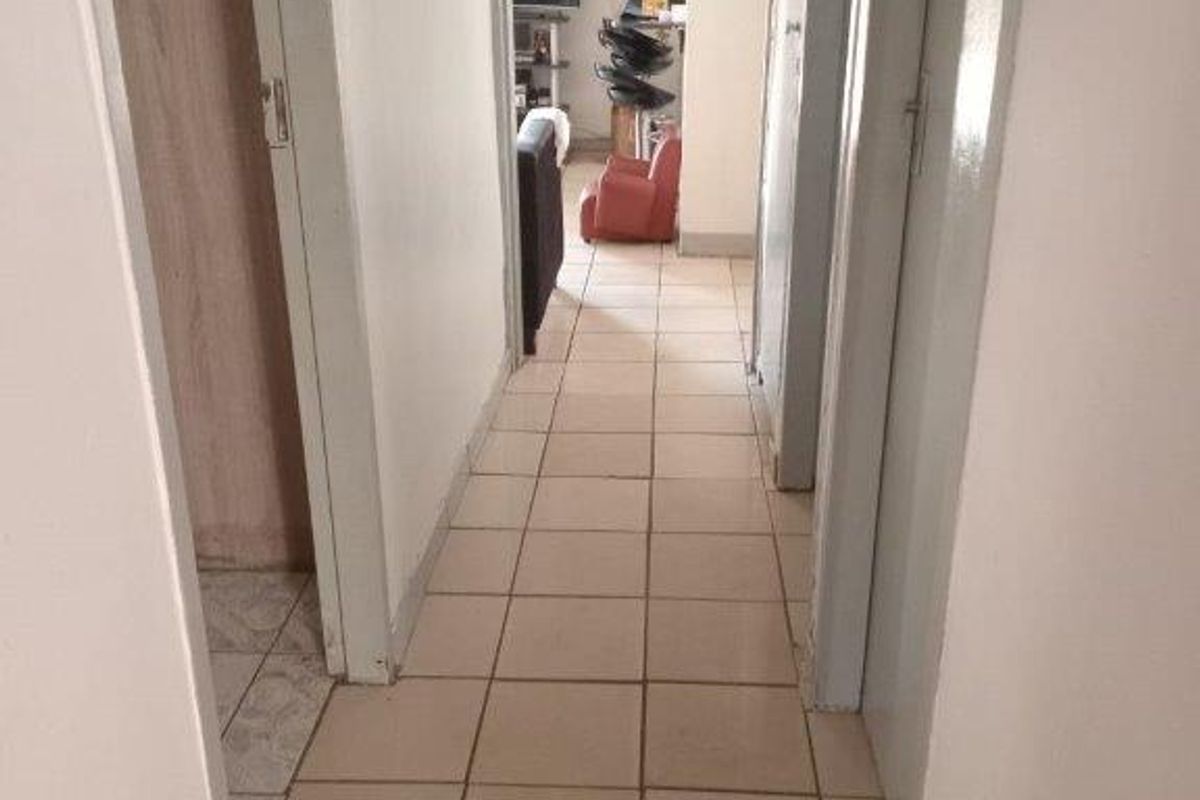 3 Bed House in Pretoria West for Sale - Photo 5