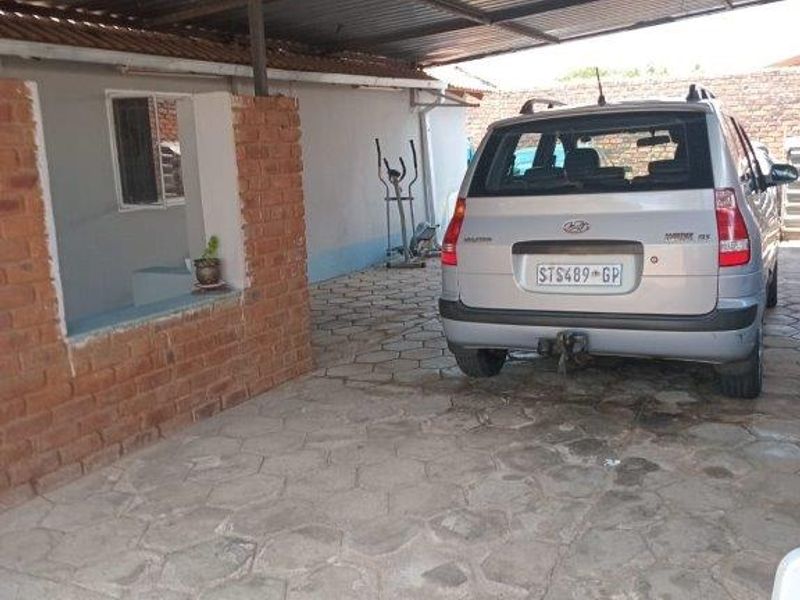 3 Bed House in Pretoria West for Sale - Photo 2