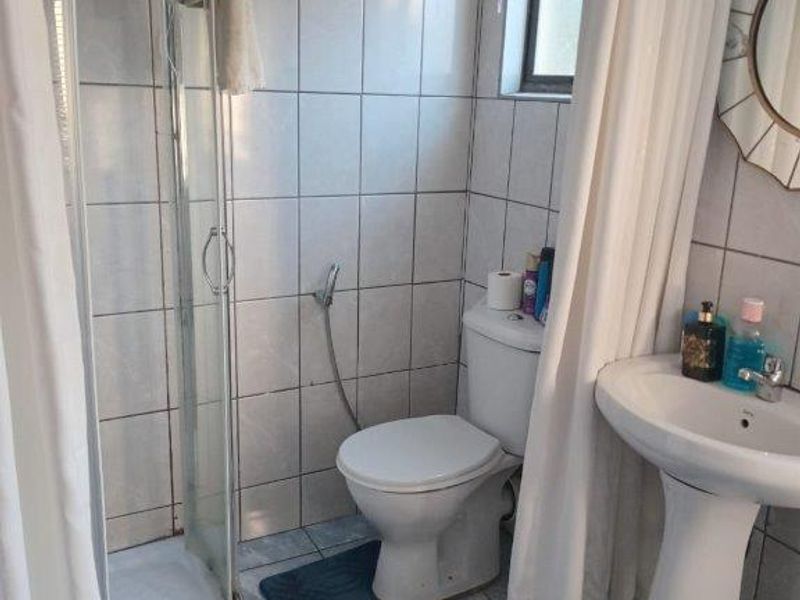 3 Bed House in Pretoria West for Sale - Photo 3