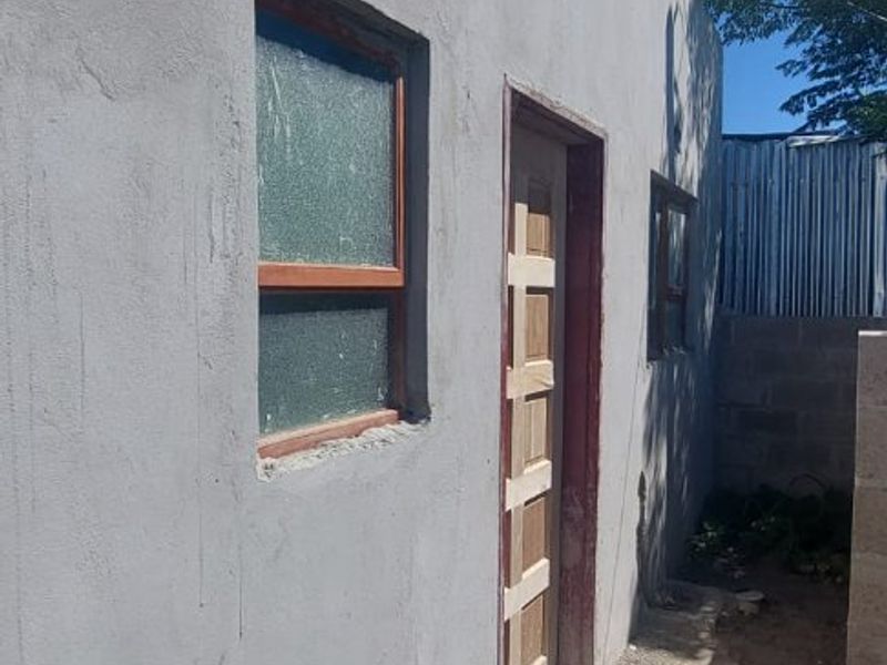 HIGH-RETURN INVESTMENT OPPORTUNITY – 3 INCOME UNITS.  EXCLUSIVE SOLE MANDATE!!! - Photo 2