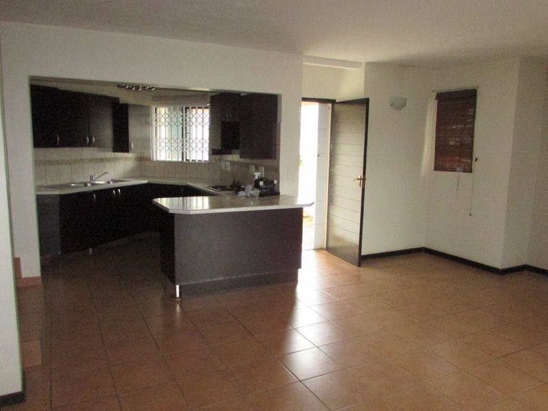 4 Bedroom home in secure complex  - Photo 10