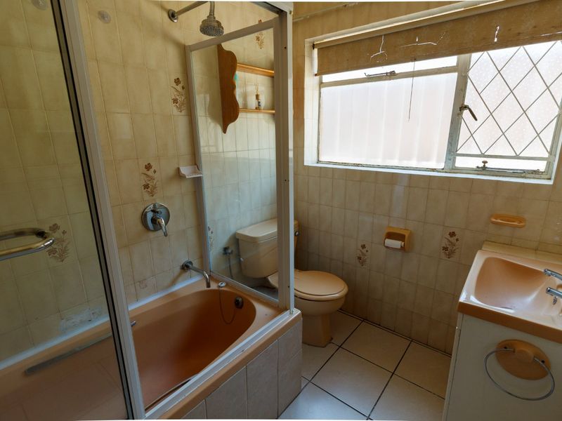 Spacious 3 Bedroom Apartment in Florida Hills - Photo 10