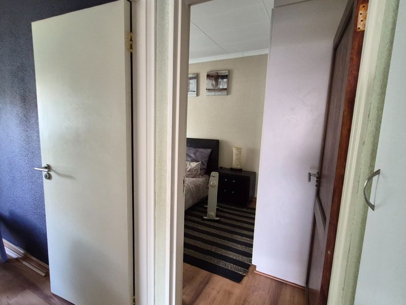 Perfect 2-Bedroom Pet friendly home in a prime Location of Amorosa. - Photo 10