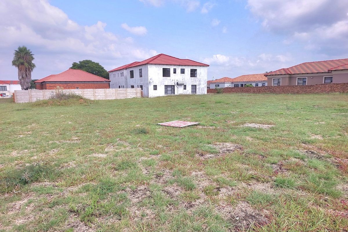 Vacant Stand for Sale in Sought-After Estate  Brits NW - Photo 5