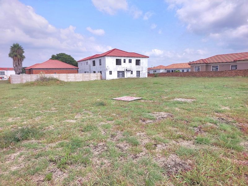 Vacant Stand for Sale in Sought-After Estate  Brits NW - Photo 5