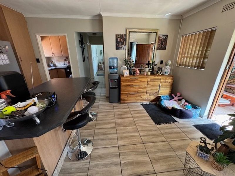 Spacious Multi-Level Family Home with Exceptional Features - Photo 7