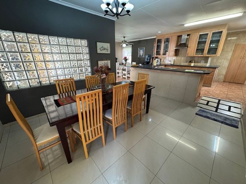 Spacious Multi-Level Family Home with Exceptional Features - Photo 8