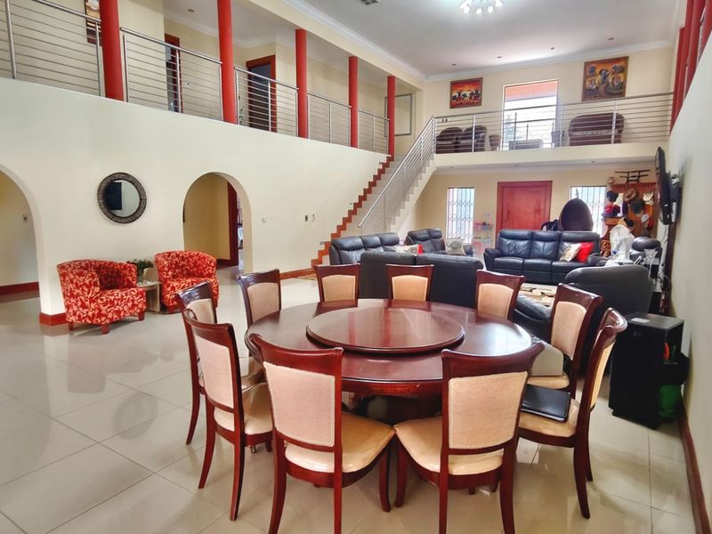 Ultra-Luxury Smart Home with Indoor Heated Pool - Photo 6