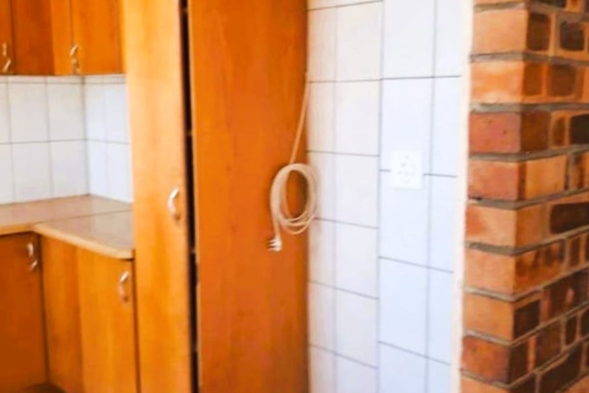 Two-Bedroom Flat for Sale in Trichardt - Photo 3