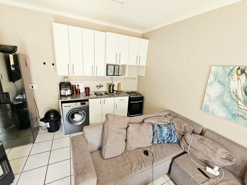 Neat & Secure 2-Bedroom Unit in Trichardt – The Ultimate Lock-Up-and-Go! - Photo 2