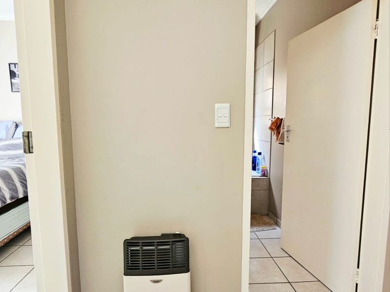 Neat & Secure 2-Bedroom Unit in Trichardt – The Ultimate Lock-Up-and-Go! - Photo 5