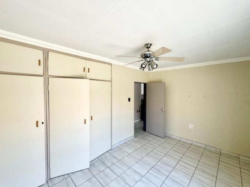 MODERN 2-BEDROOM TOWNHOUSE FOR SALE IN SECUNDA - Photo 10