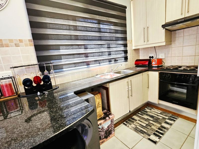 2 Bed Town house in Noordrand, Secunda for Sale - Photo 6
