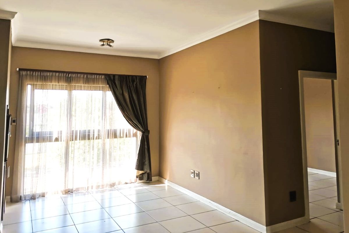 Modern 2 bedroom flats for sale in Secunda - Photo 4