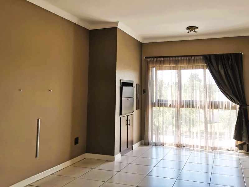 Modern 2 bedroom flats for sale in Secunda - Photo 3