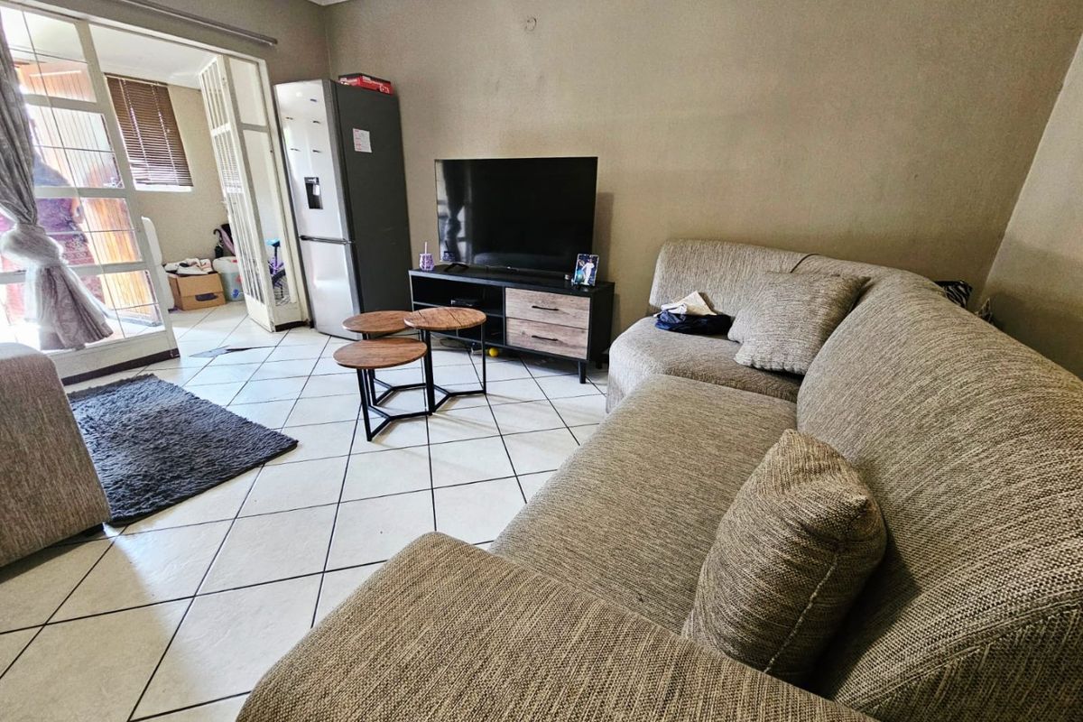 Great Investment Opportunity – 2 x 2-Bedroom Houses for Sale in Secunda - Photo 5