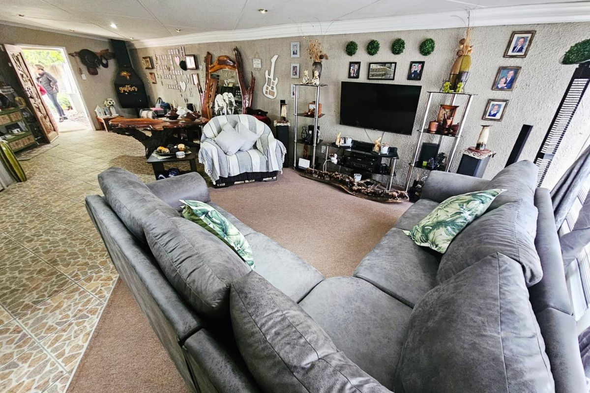 Great Investment Opportunity – 2 x 2-Bedroom Houses for Sale in Secunda - Photo 4