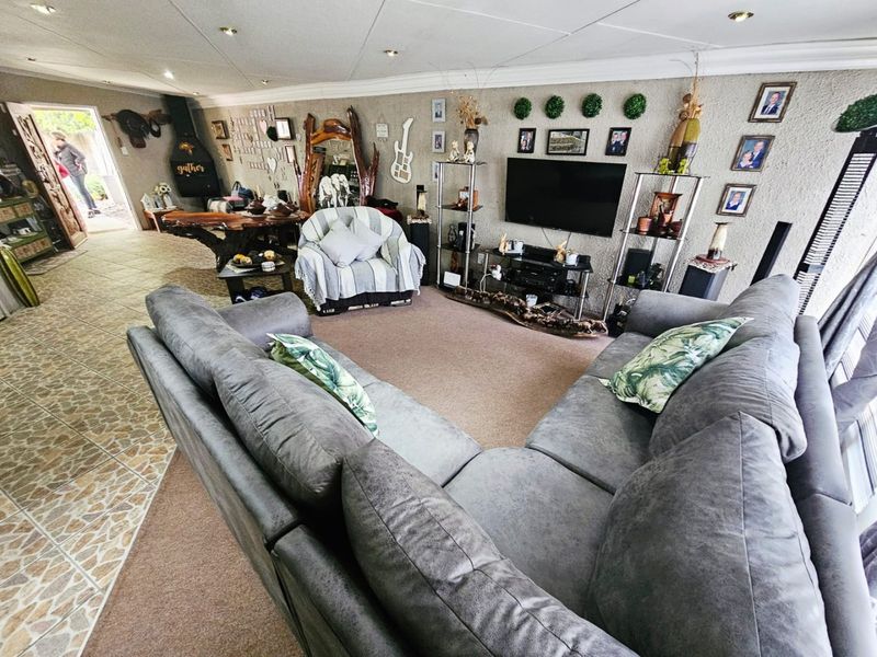 Great Investment Opportunity – 2 x 2-Bedroom Houses for Sale in Secunda - Photo 4