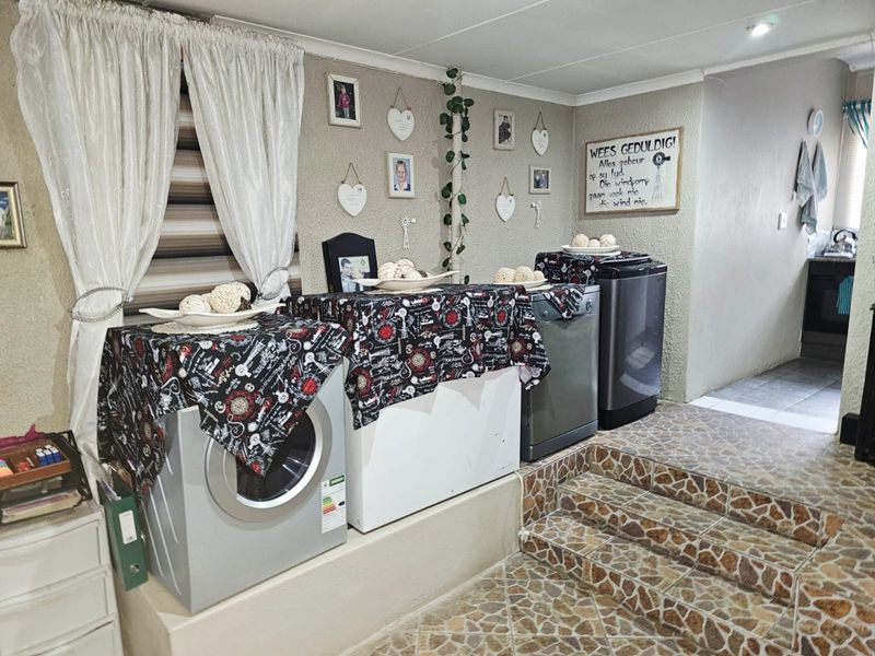 Great Investment Opportunity – 2 x 2-Bedroom Houses for Sale in Secunda - Photo 10