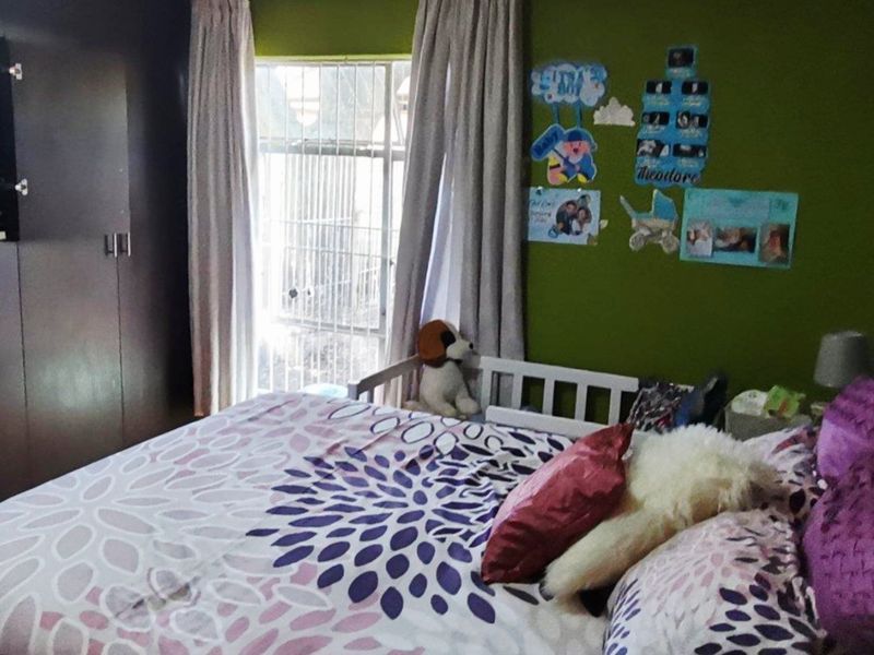 SOLE MANDATE:  Charming 3-Bedroom Family Home with Spacious Yard & Excellent Security – For Sale in Secunda - Photo 10