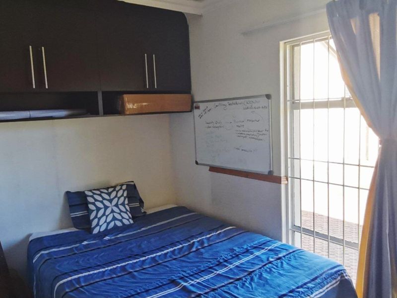 SOLE MANDATE:  Charming 3-Bedroom Family Home with Spacious Yard & Excellent Security – For Sale in Secunda - Photo 5