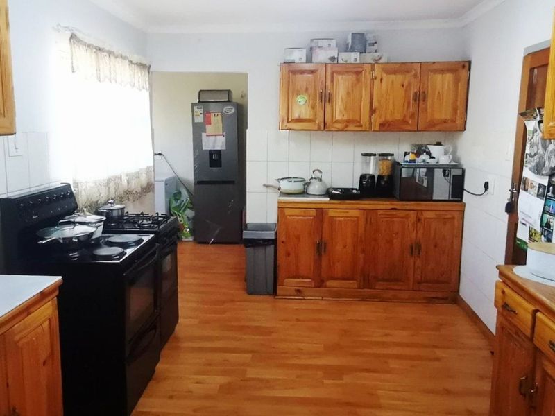 SOLE MANDATE:  Charming 3-Bedroom Family Home with Spacious Yard & Excellent Security – For Sale in Secunda - Photo 6