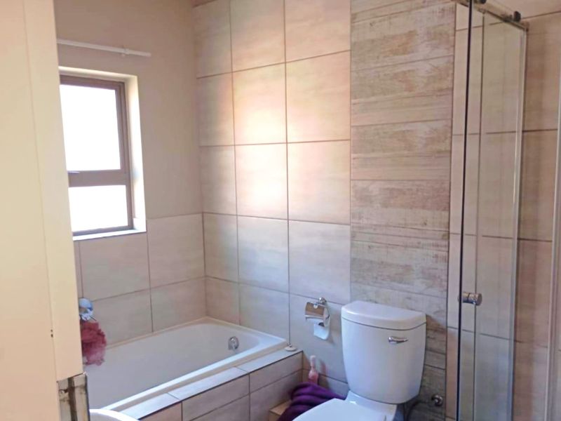 3 Bed Apartment in Terra Nova, Trichardt for Sale - Photo 10