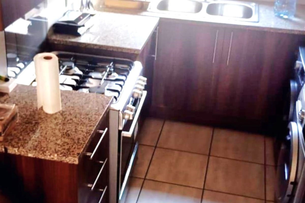 3 Bed Apartment in Terra Nova, Trichardt for Sale - Photo 4