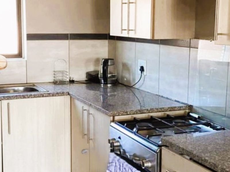 3 Bed Apartment in Terra Nova, Trichardt for Sale - Photo 3